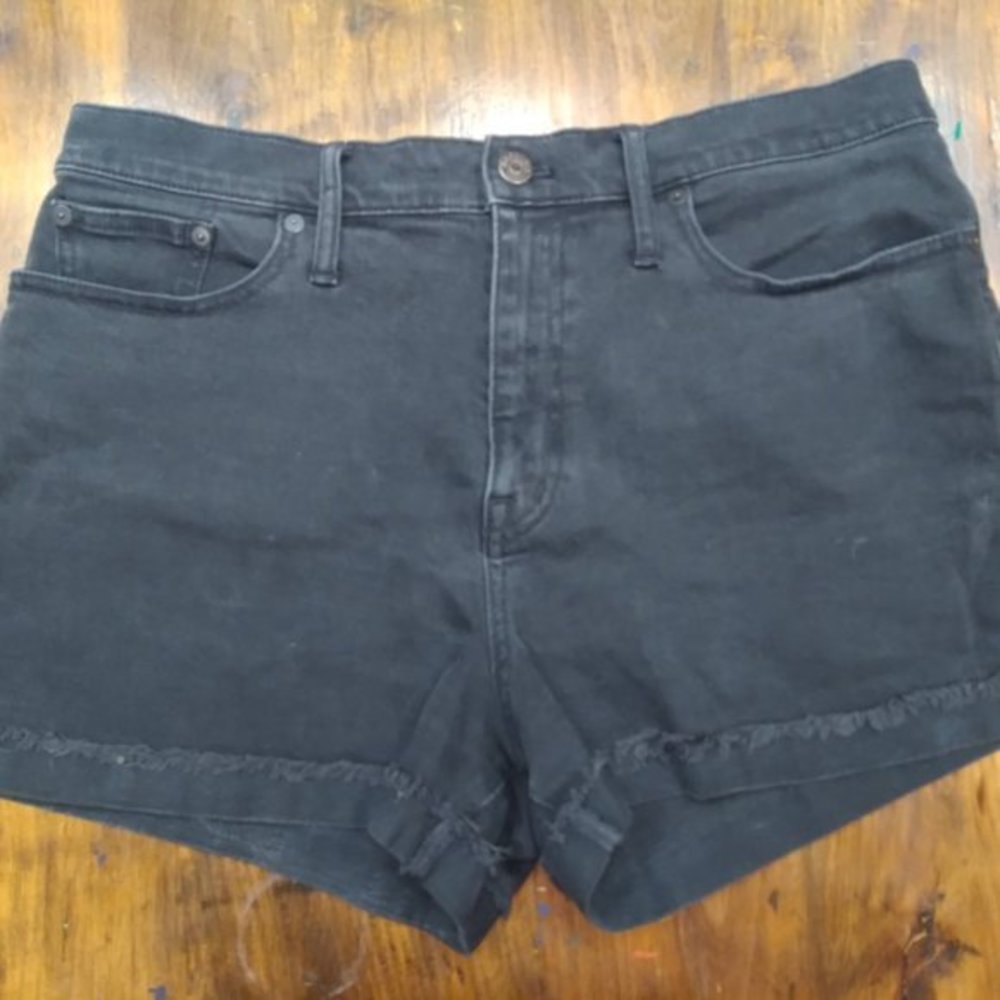 Madewell High Rise Denim Boyshorts in Faded Black - Zippered Edition‎